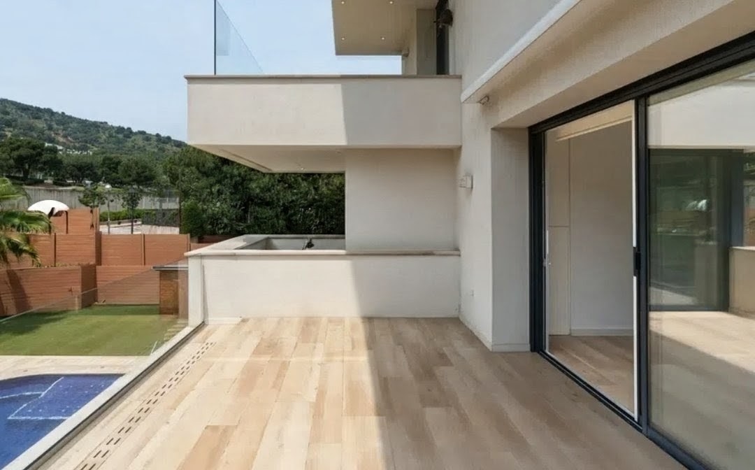 Chalet Independiente en Residencial - Sarriá
